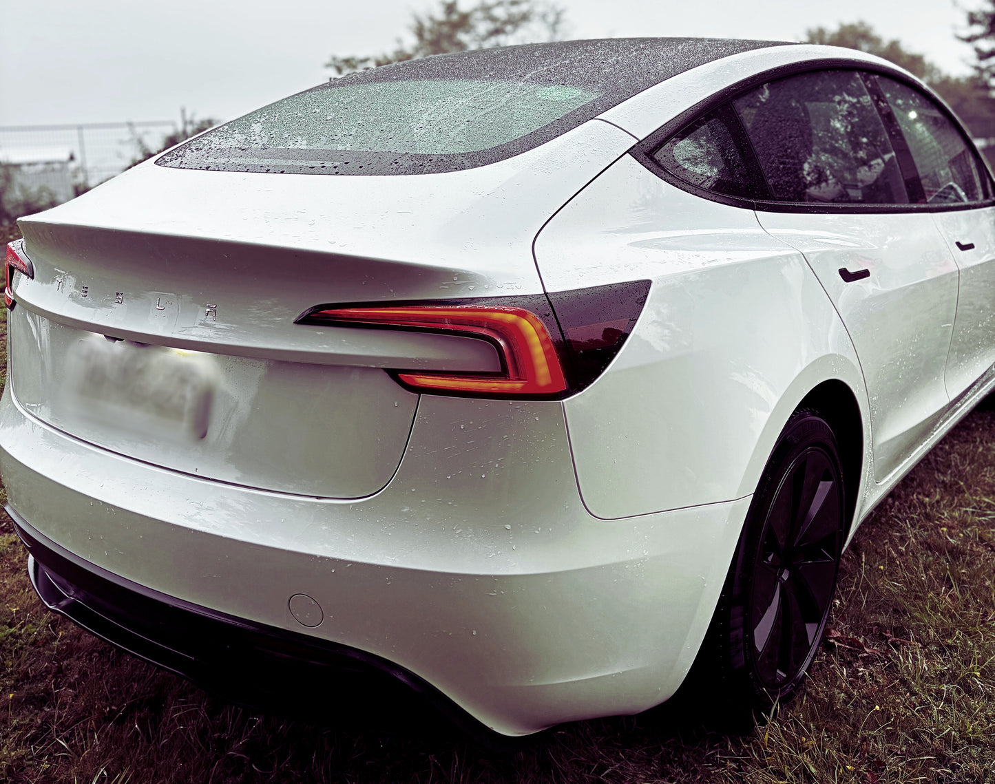 TICKET TESLA MODEL 3